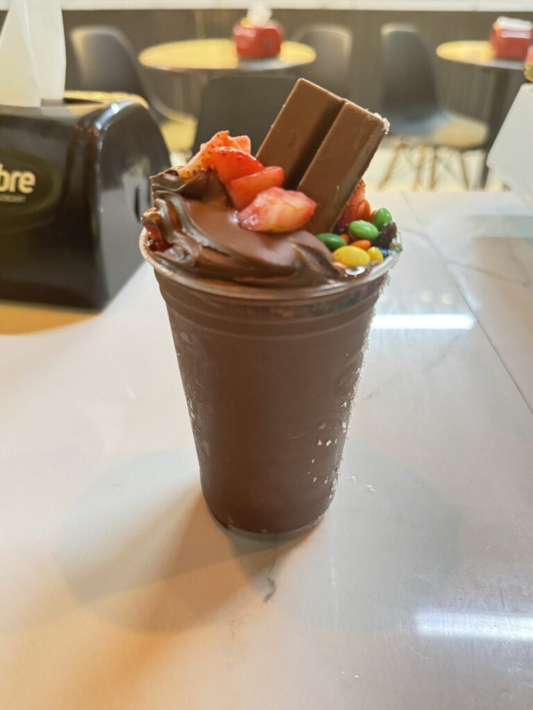 Açaí com Kit Kat