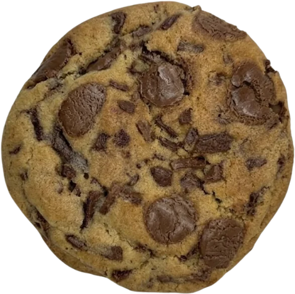 Cookie tradicional artesanal com gotas de chocolate.